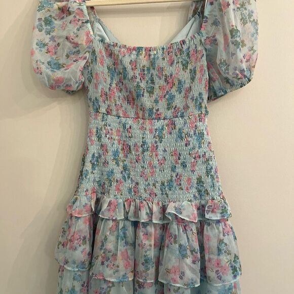 ASTR The Label Floral Smocked Dress - Picture 13 of 16